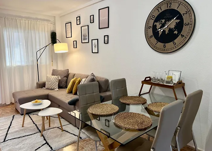 Apartamento Lovely With A Sunny Terrace Torrevieja